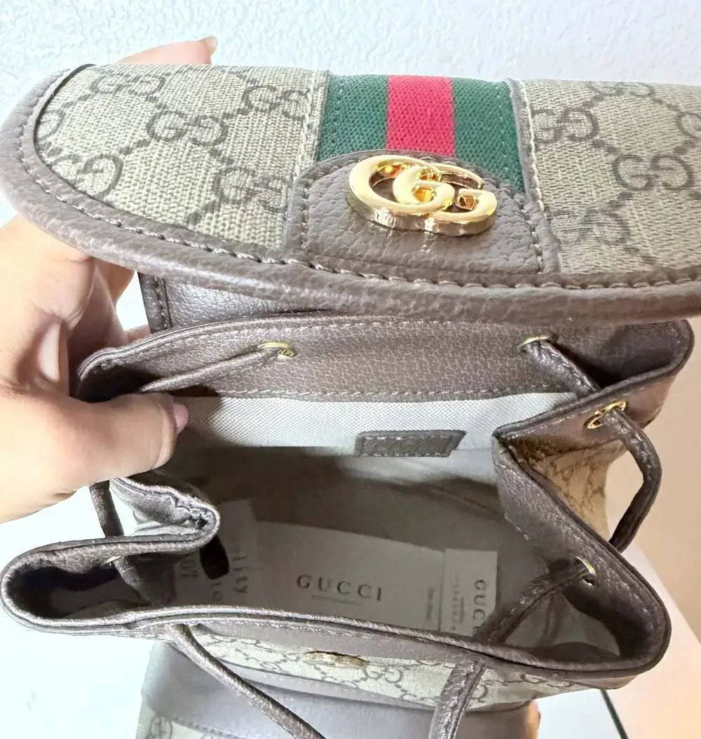 Gucci no visible